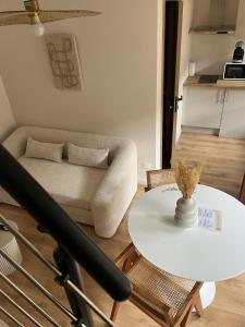 Suite Serment by Collection Aura - 4p - Hypercentre Charleville-Mézières à deux pas de la Place Ducale