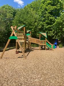 Chalet Séquoia 140, nature, piscine,2 chiens Ok