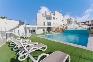 Modern Sea View Apartment