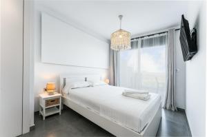 Modern Sea View Apartment