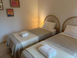 Stunning 2 Bed Beach Apartment