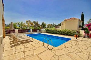 Luxury Pool Villa in Paphos Coral Bay