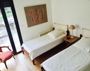 Beautiful villa pool garden family