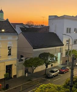 Gabriela Studio Central