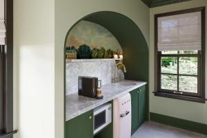 Wild Indigo - Upscale 2 Bedroom Villa at Petite Acres