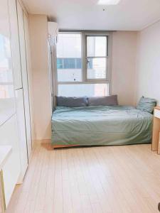 Cosy and Entire Place In Yeongdeungpo,businesstrip