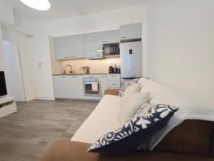 Notre Dame in Latin Quarter Stylish Flat for 6