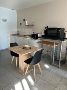 Studio cosy meublé tout confort, Proche centrale, Idéal pros & week-ends