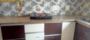 2 BHK Homestay near Banaras Railway, BLW with Kitchen & AC