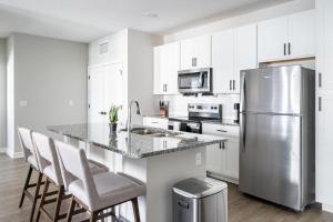 Landing Amazing 2BD Pool Gym