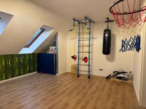 Modernes Reihenhaus mit Terasse, 130 m2, 5 Zimmer