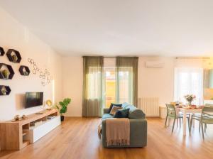 Lovere Centro, Appartamento con Terrazza e Vista Lago, Lake View Terrace