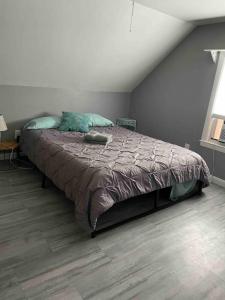 Cozy home in Bangor Maine