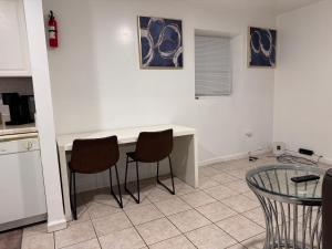 Large 2Kings 2 bedroom 2 bath by EWR NYC Downtown Newark