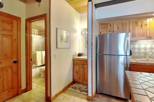 Timberline Condominiums 1 Bedroom Standard Unit C2F