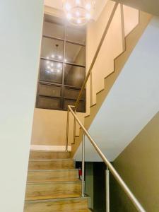 Modern Furnished 2 bedroom House