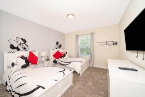 670RG TOWNHOUSE 4 BEDROOMS & 3 BATHROOMS + POOL