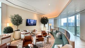2 Bedroom Luxury Burj Khalifa & Fountain View Connected to Dubai Mall