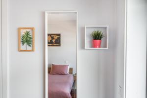 Castelo Point - 2BR Luxe Apartment in the Heart of Guimarães