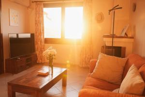 Magnifica Villa by Propertize img2