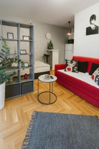 Studio IKA Belgrade Airport Free Parking possible Self Check-In Terrace
