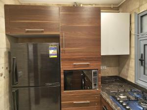 Modern 3-Bedroom Apartment Near Airport, New Cairo & Pyramids