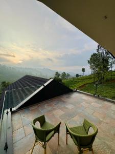 Feliz by slowlane stays