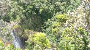 Beautiful 3 bedrooms house close to Airport