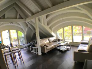 Exklusives DG-Apartment in Berlin Pankow