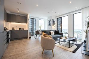 Royal Ebony by Smithstone properties