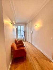 Palais Avenue des Champs-Elysées