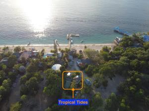 Bonsai Rentals - West Bay Private Rooms