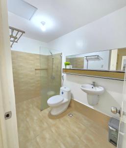 Cozy 4BR Diamond near Airport DArches Place