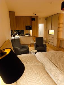 Metropolis apartment, parking, city center