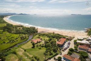 Rustic house 350 m from Gamboa beach