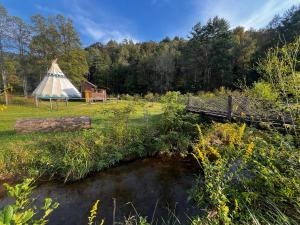 Lodge Apartment at Owl Creek Farm Resort