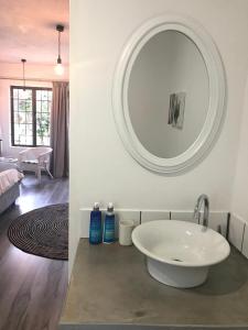 Cozy Urban Oasis in Hatfield