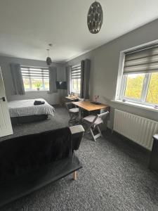 Happy Airfield Studio