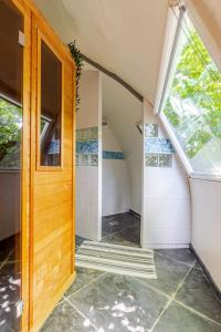 Unique private guesthouse The Iglo