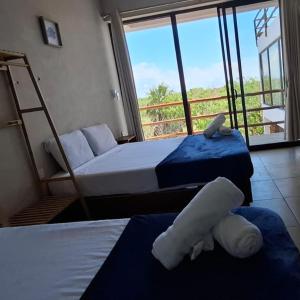 La Familia Casa and Suites