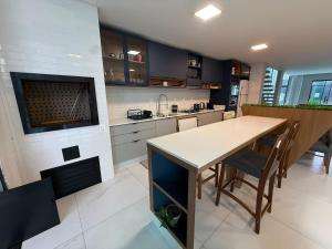 Casa 2 no coração de Meia Praia