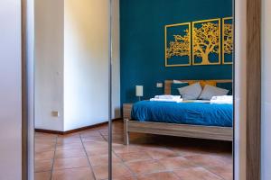 Golden Tree - Castelletto Ticino - Private Garage - WiFi
