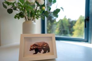 Alpenglow Lodge Two Bedroom Apartment by MVA