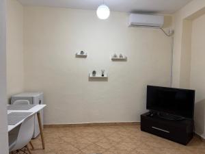 Tirana central guestroom