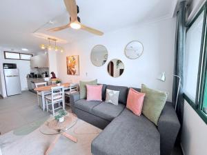 HDFM Collection - Sea Garden