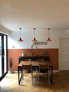 Quiet 3 Bedroom House in Central London!