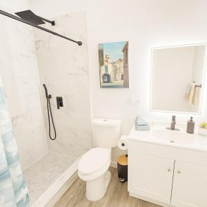 Trendy cozy unit near Spring