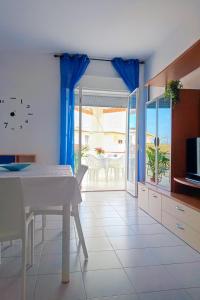 Onda Blu Lascia che la bellezza della Sicilia ti conquisti prenota ora la tua fuga perfetta