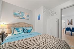 Spacious 4BR Stay in Lower Manhattan