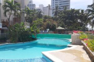 Apartamento en Rodadero - Playa Salguero - frente al mar